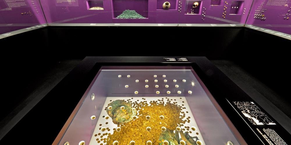 Exciting discovery! 2,500 gold pieces uncovered after 1,800 years