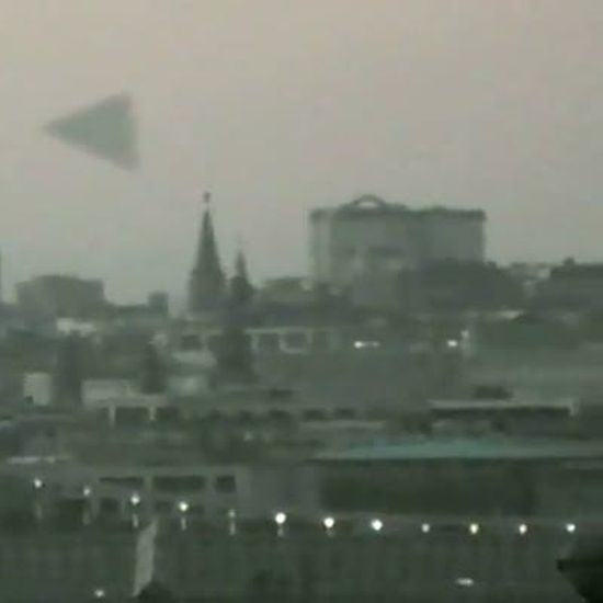 UFO ? MOSCOW, RED SQUARE .10 Dec 2009 | Irish Independent