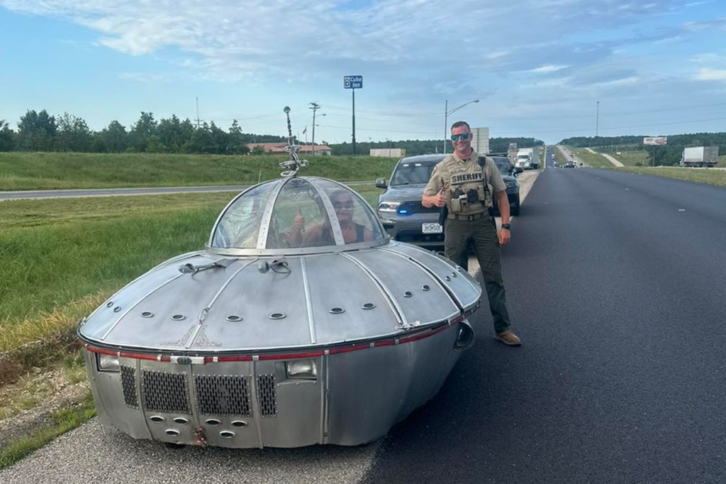 Missouri deputies pulled over a spaceship-like vehicle during a traffic stop on the interstate last Friday. 