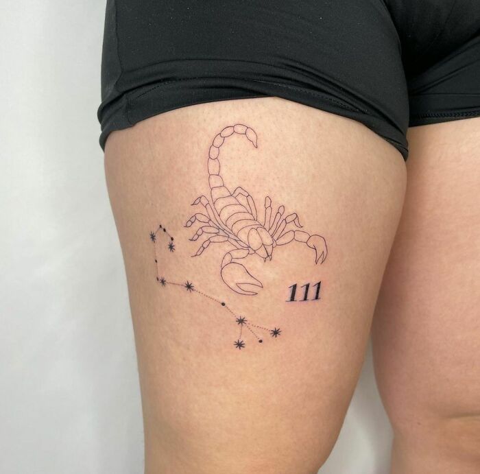 Alluring Thigh Tattoos For Scorpio Ladies 1