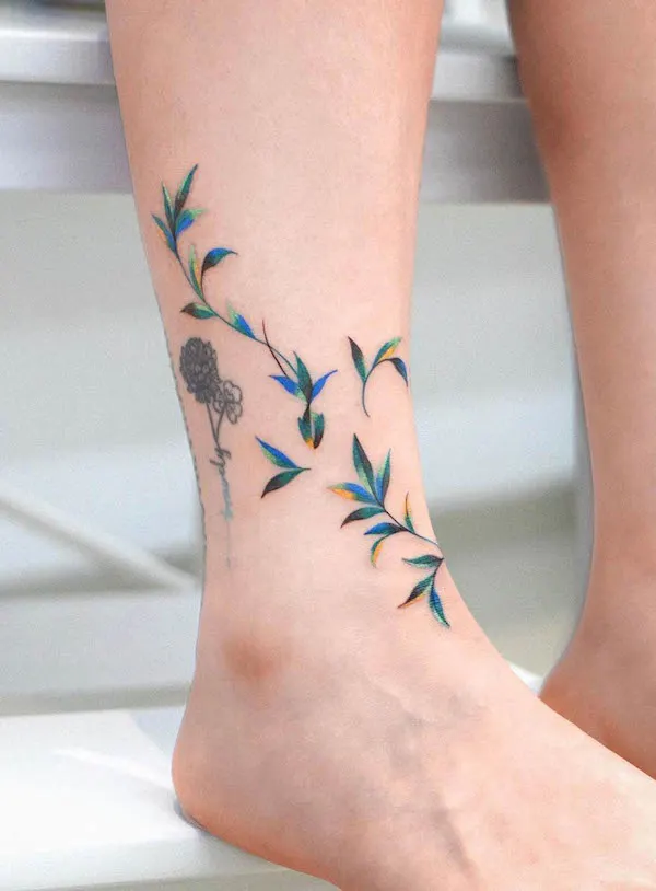 Leaves ankle tattoo by @eden_tattoo_