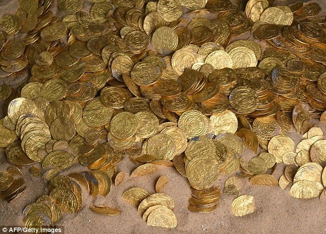 Gold: Divers uncovered almost 2,000 gold coins in different denominations, circulated by the Fatimid Caliphate, which ruled much of the Middle East and North Africa from 909 to 1171